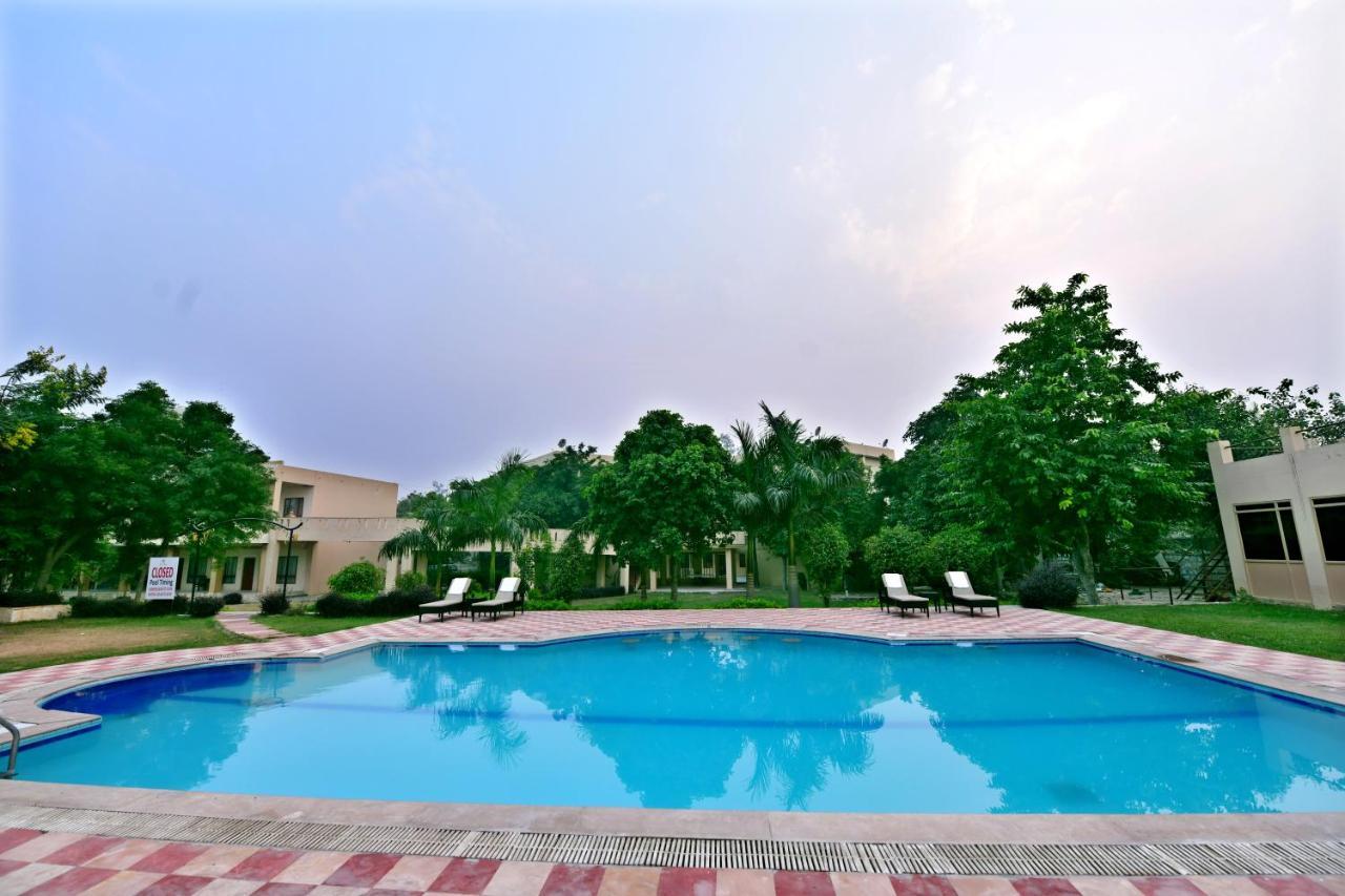 Pride Kadamb Kunj Resort Бгаратпур Екстер'єр фото